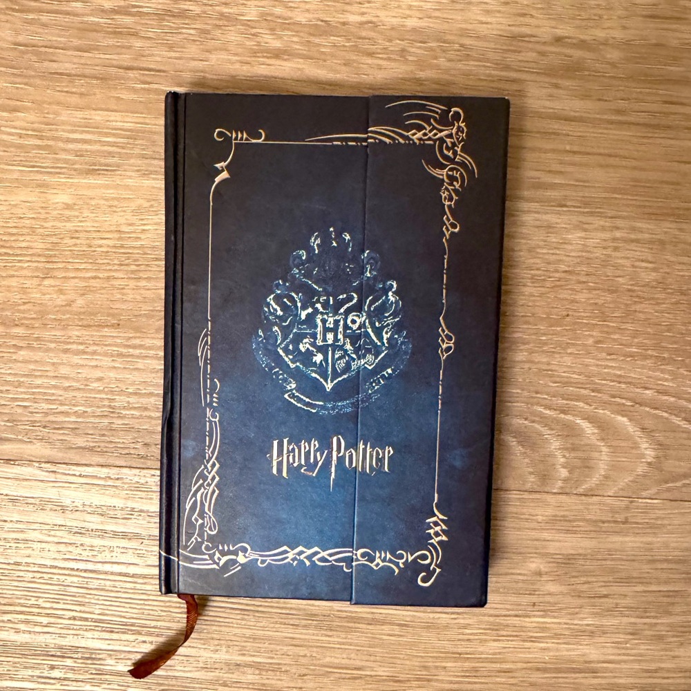 Harry Potter Journal & Monthly Planner Hardcover Ribbon Pagemarker Never Used
